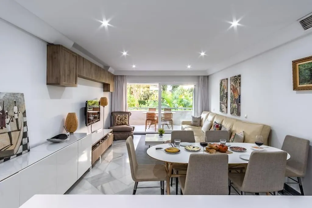 Apartment 1St Line Exclusive Apt In Heart Of The Golden Mile Marbella